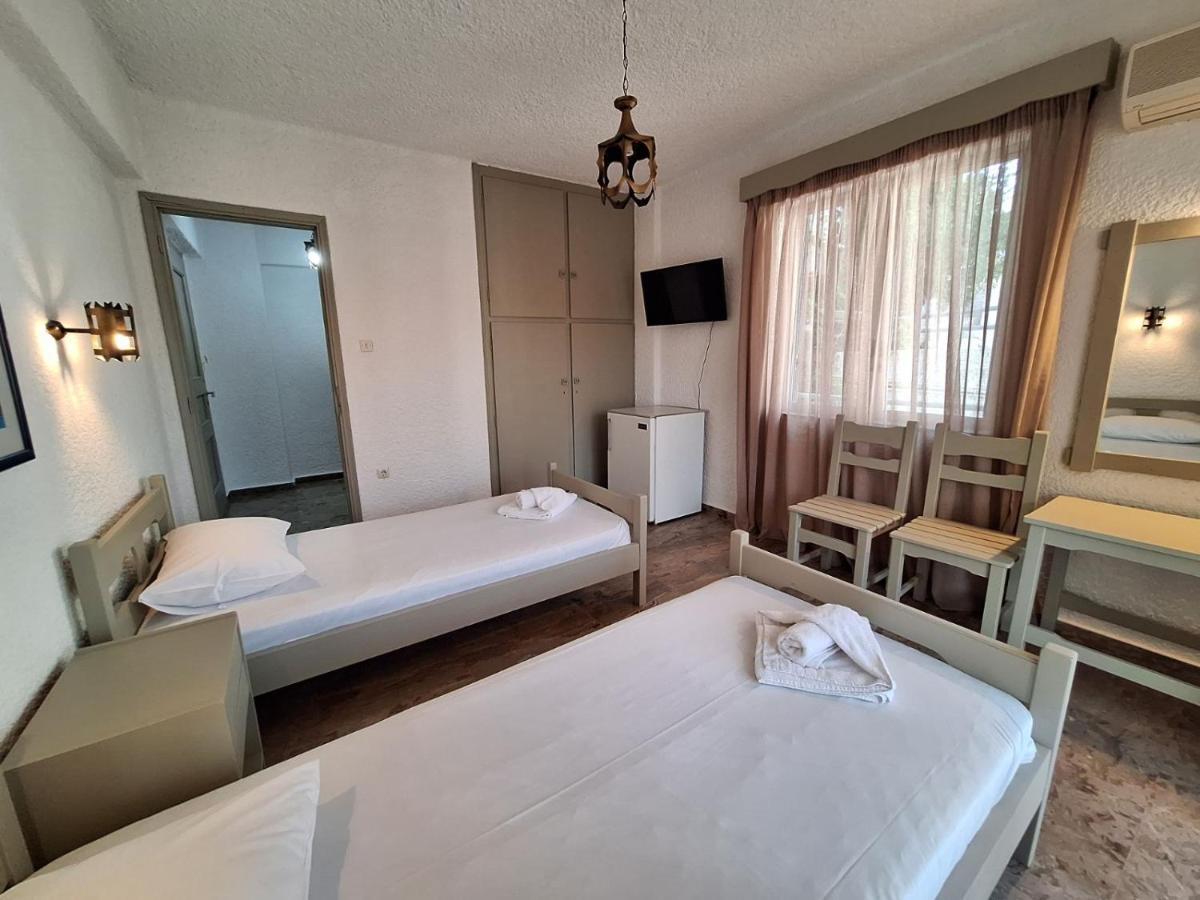 Apartments By Evita'S Resort Poros Town Exteriör bild